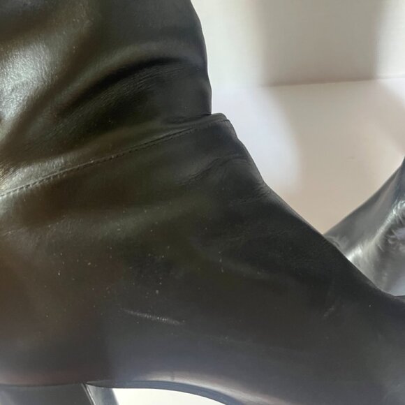 Stuart Weitzman Black Heeled Leather Slide-On Boots US 7.5 - Picture 9 of 12